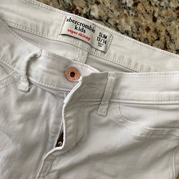 Abercrombie Kids White Super Skinny Jeans - Picture 2 of 2
